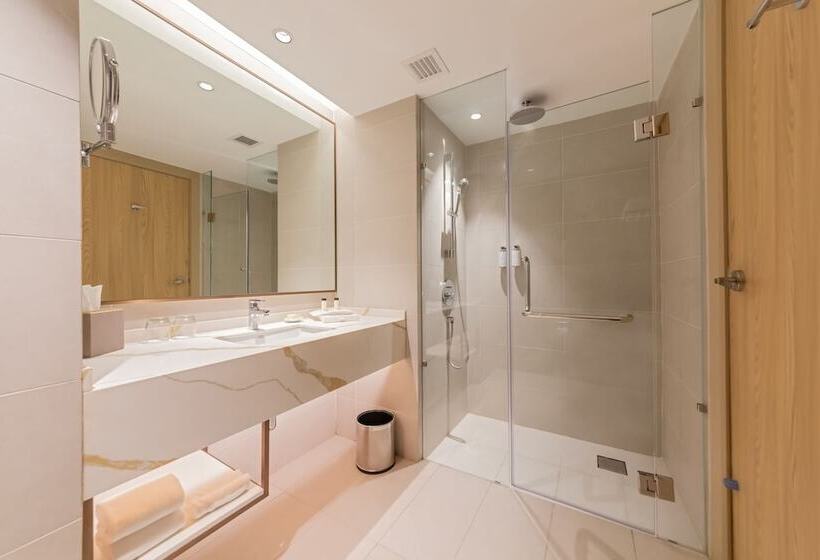 اتاق لوکس, Glenmarie Hotel & Golf Resort
