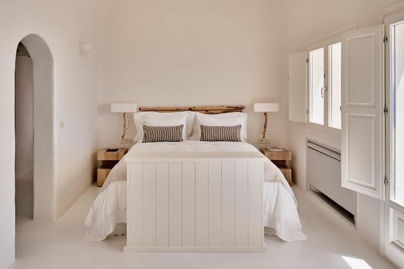 Люкс Кровать Кинг, Mystique, A Luxury Collection Hotel, Santorini
