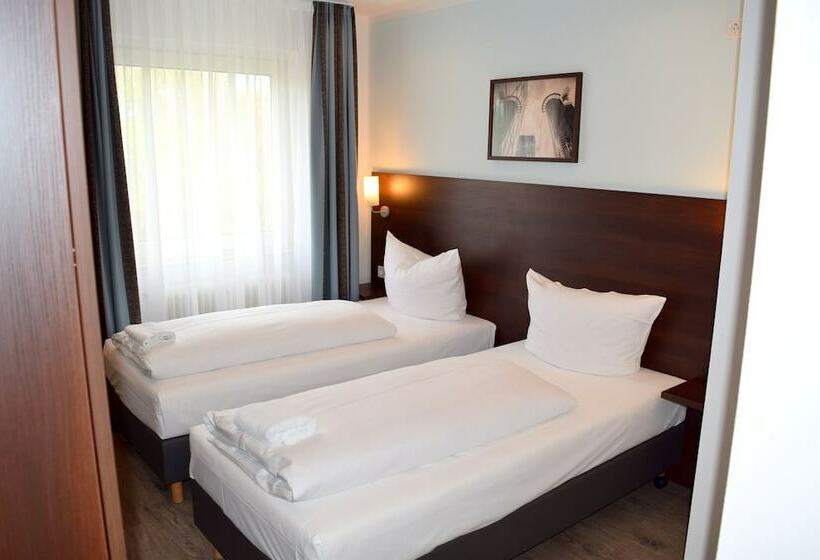 Номер Стандарт Индивидуальный, Trip Inn Budget Hotel Messe