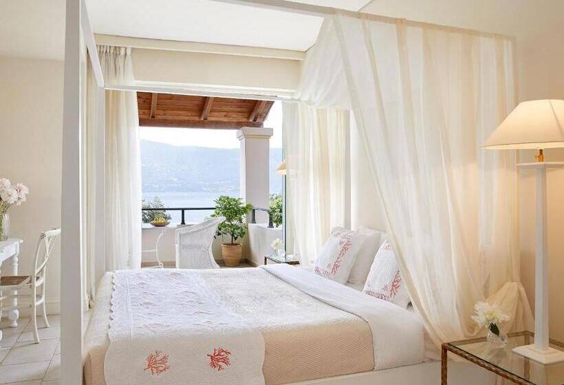 Бунгало Deluxe, Grecotel Eva Palace, Beach Luxury Resort