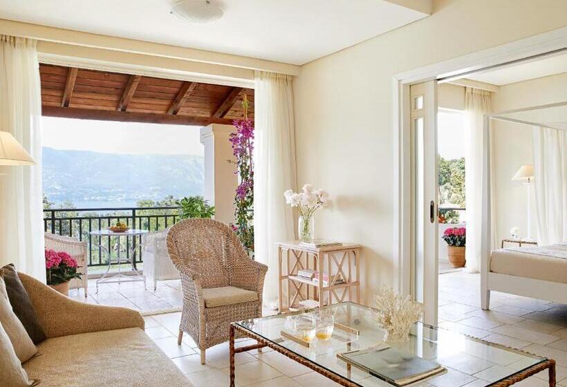 Бунгало Deluxe, Grecotel Eva Palace, Beach Luxury Resort
