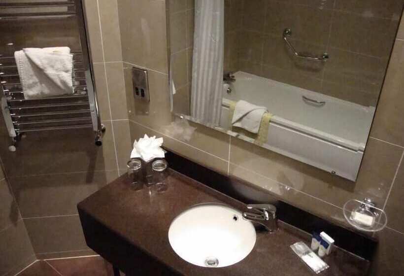 Номер Стандарт, Ard Ri House