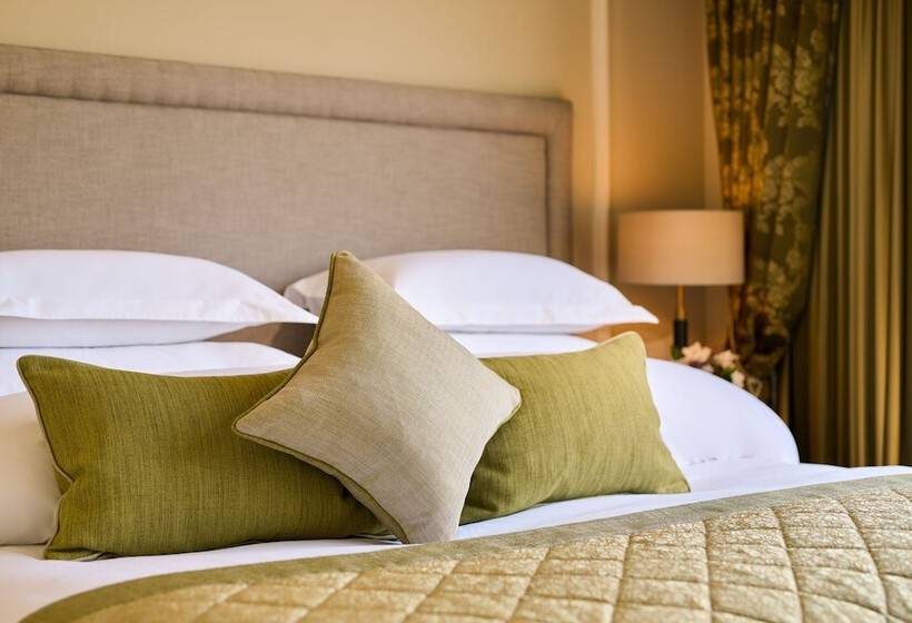 Полулюкс, Castlemartyr Resort