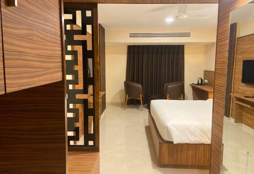 Номер Deluxe, High Rise Regency, Burhanpur