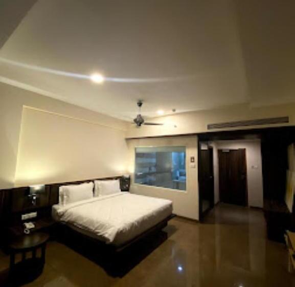 Люкс, High Rise Regency, Burhanpur