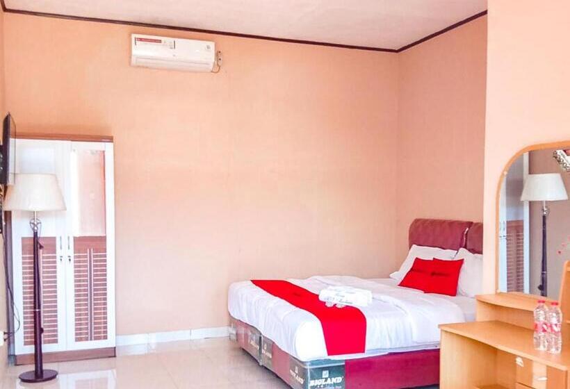 Номер Superior, Reddoorz Near Reremi Pemancar Manokwari
