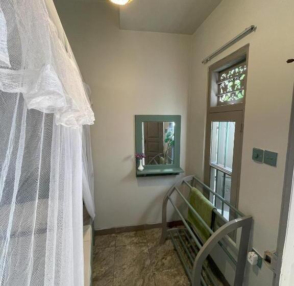 标准间, Hawara Coliving Midigama