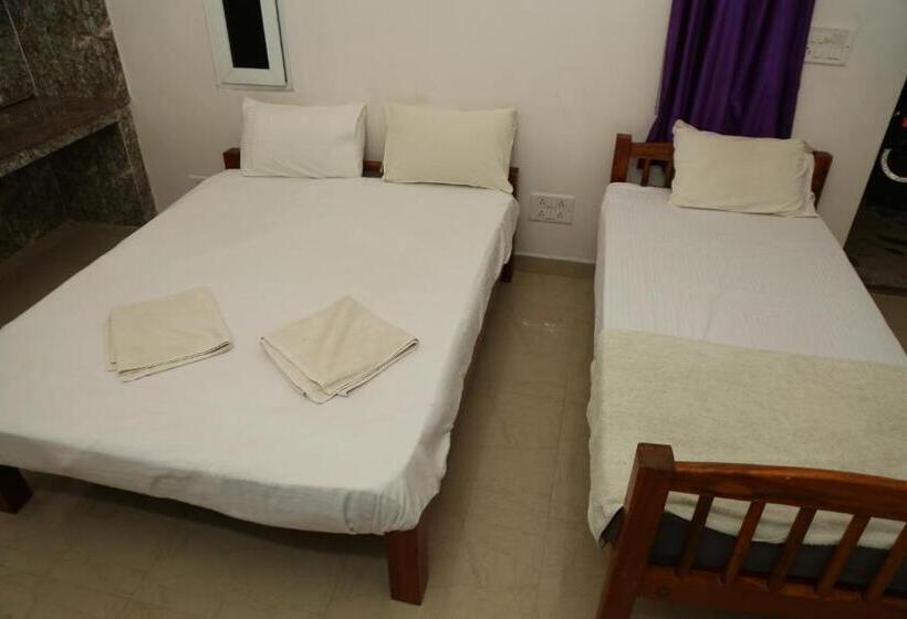 استودیو خانوادگی, Blissful Haven Art House   Near Entrance To Auroville