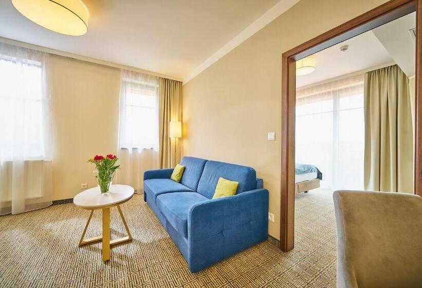 家庭间, Wellness Hotel Queens