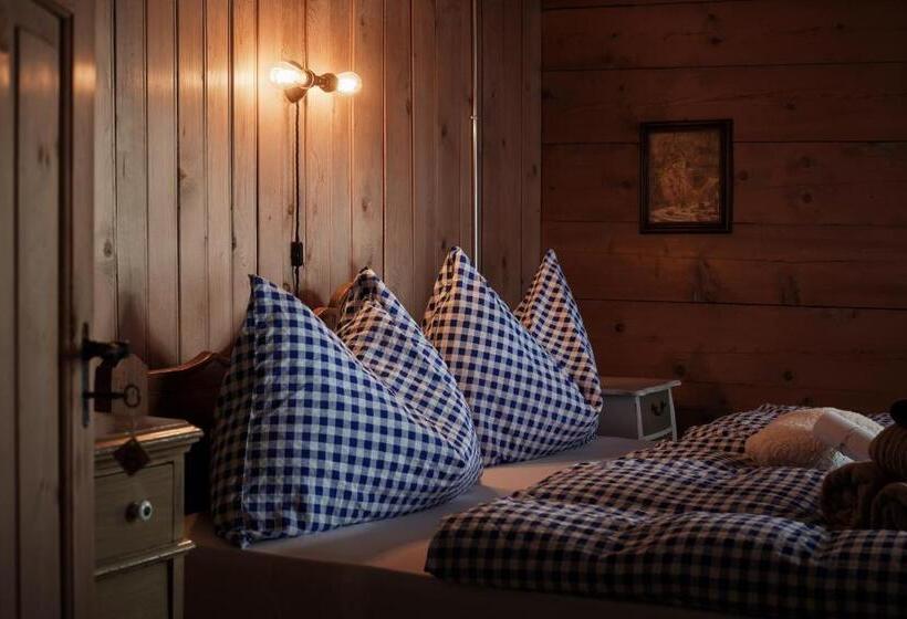 带共用浴室的标准房间, Nostalgie Bed & Breakfast Chrämerhus