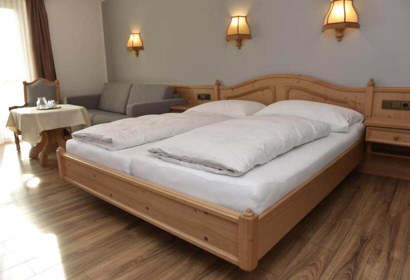 Номер Стандарт с Балконом, Gasthof Hotel Andlwirt
