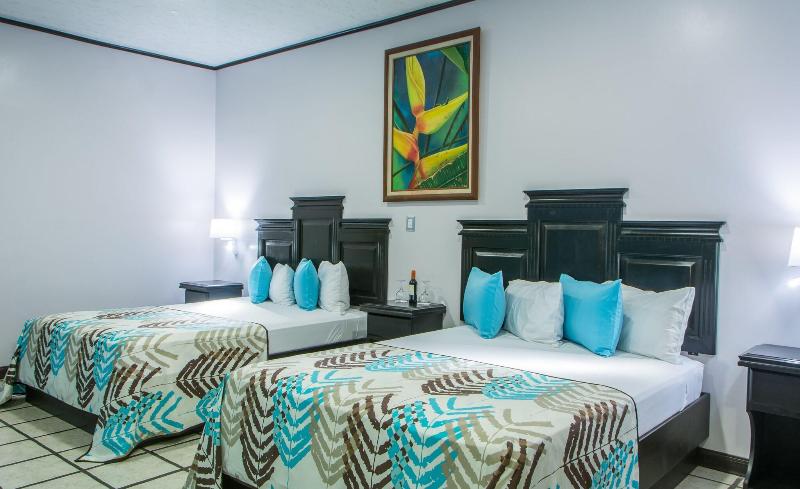 Полулюкс, Arenal Manoa Resort & Hot Springs