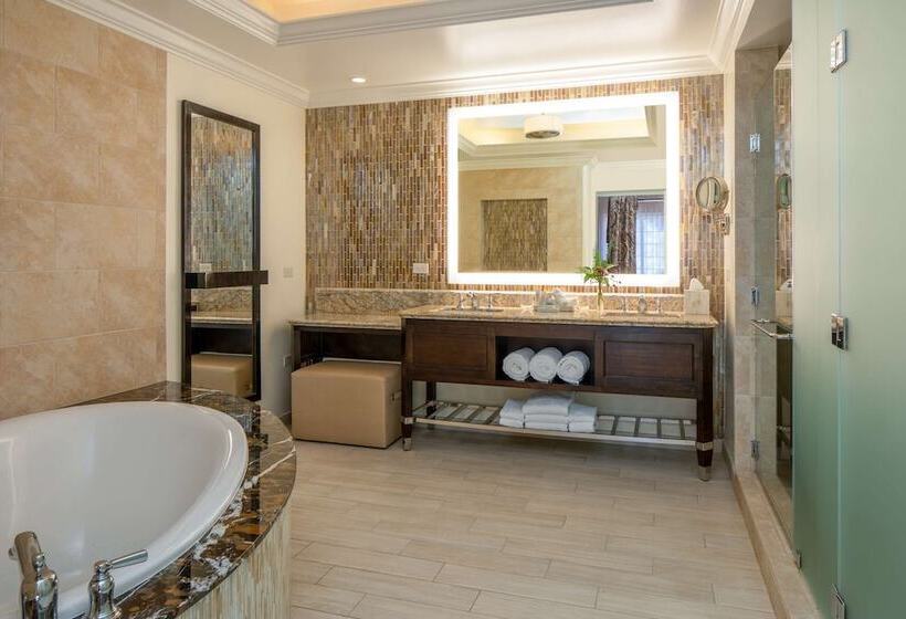 سوئیت پرزیدنت, The Meritage Resort And Spa