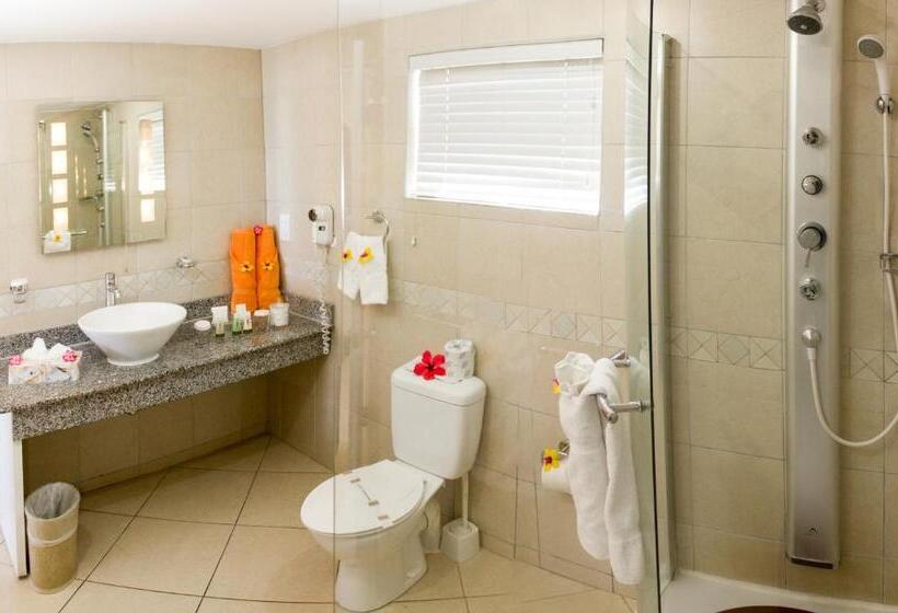 Suite 2 Soveværelser, Bay Gardens Beach Resort & Spa