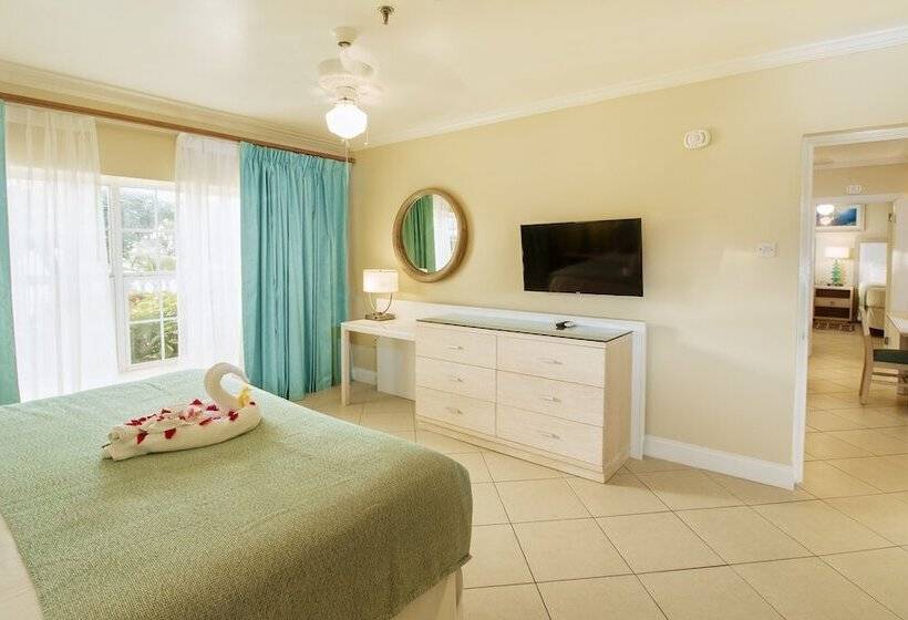 Suite, Bay Gardens Beach Resort & Spa