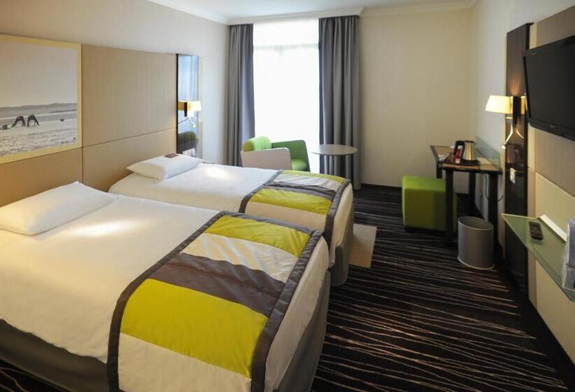 Номер Стандарт с Балконом, Mercure Granville Le Grand Large
