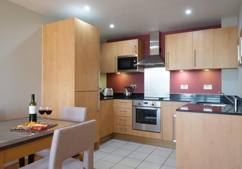 Апартаменты 1 Спальня, Marlin Apartments  London Bridge Empire Square