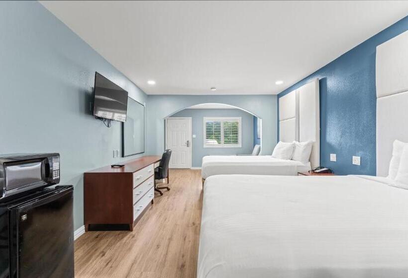 Номер Комфорт, Executive Inn & Suites Magnolia
