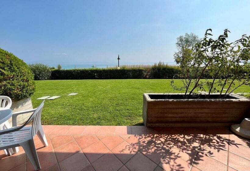 1 Bedroom Apartment Lake View, Residence Virgilio