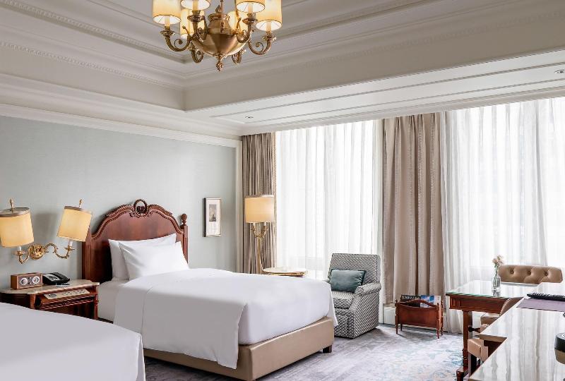 Номер Deluxe, The Ritzcarlton, Guangzhou