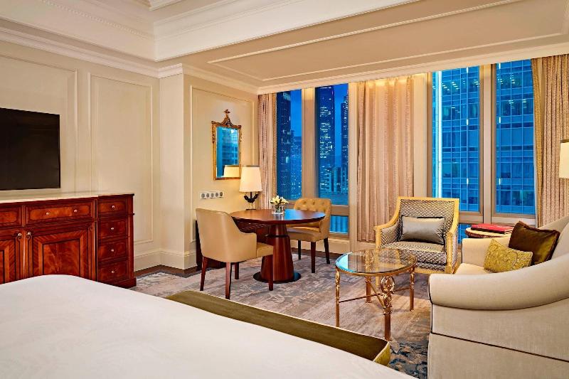 Номер Deluxe, The Ritzcarlton, Guangzhou