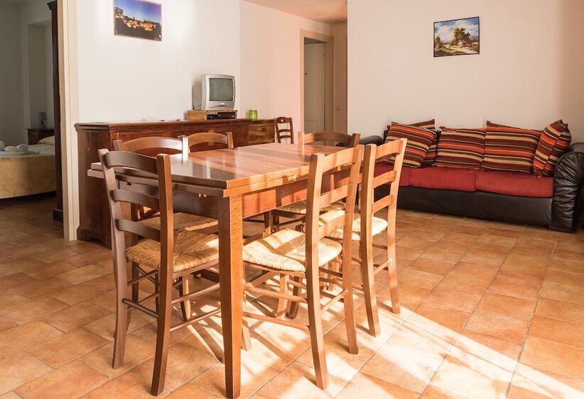 Апартаменты 1 Спальня, Villaggio Le Querce