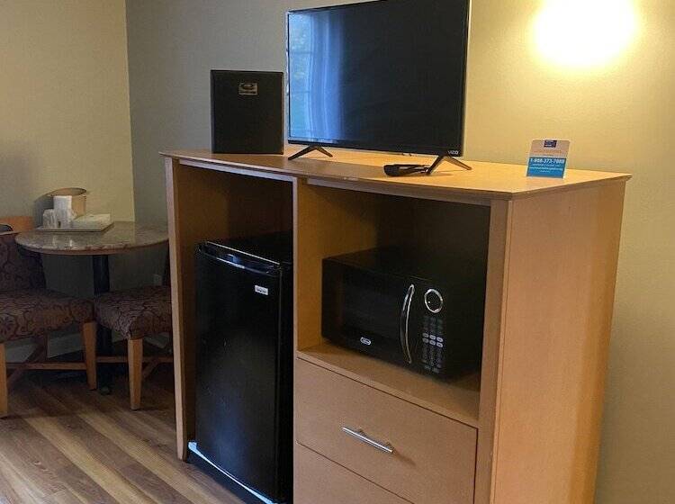 ２ダブルベッドのスタンダードルーム, Econo Lodge At The Falls North