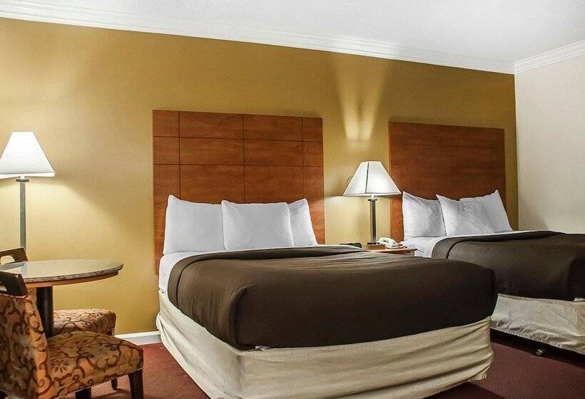 ２ダブルベッドのスタンダードルーム, Econo Lodge At The Falls North