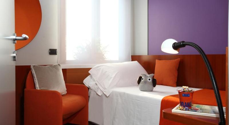 带大床的套房, Holiday Inn Express Dandridge By Ihg