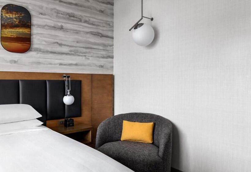 스탠다드 룸 킹사이즈 침대, Marriott New York Jfk Airport