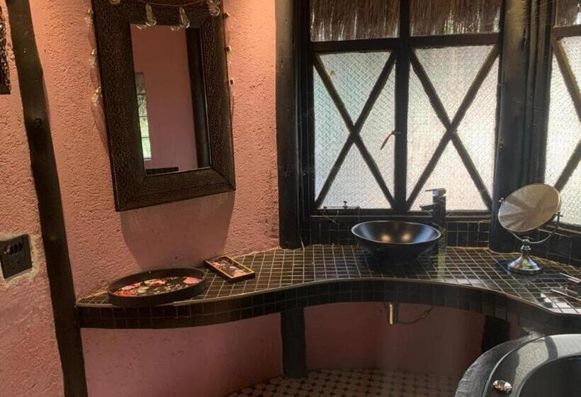 Люкс, Hippomoon Lodge Game Reserve