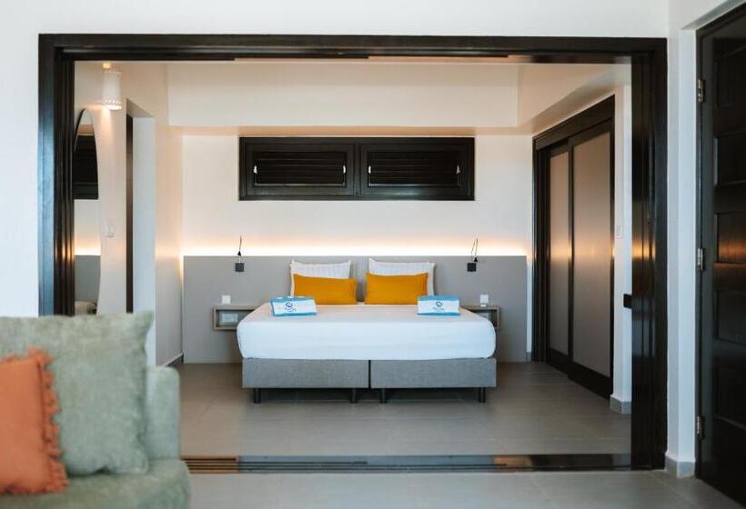 سوییت لوکس, Blue Bay Curaçao Golf & Beach Resort