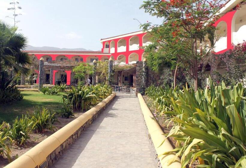 اتاق استاندارد, Santantao Art Resort