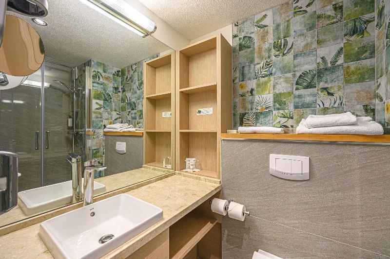 Номер Комфорт, Best Western Plus Hôtel Vannes Centre Ville