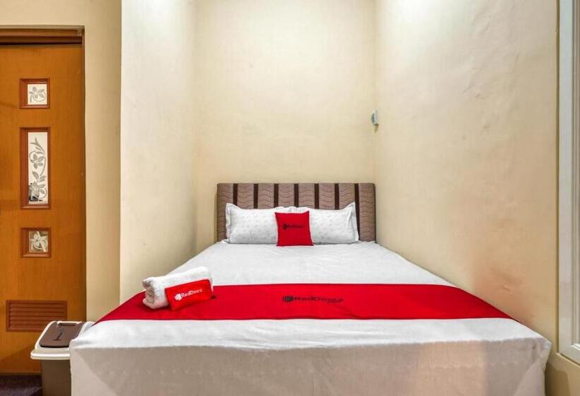 Номер Стандарт, Reddoorz Syariah Near Kebon Rojo Park Blitar
