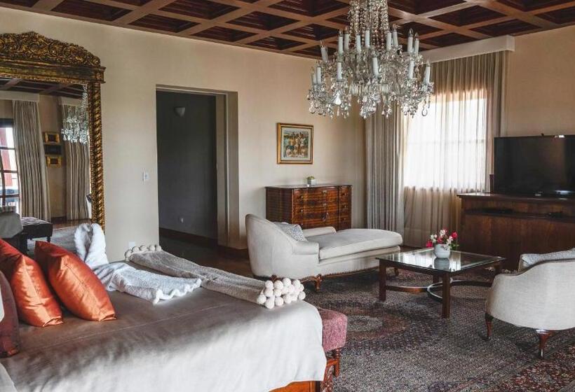 جناح رئاسى, & Hacienda La Caravedo