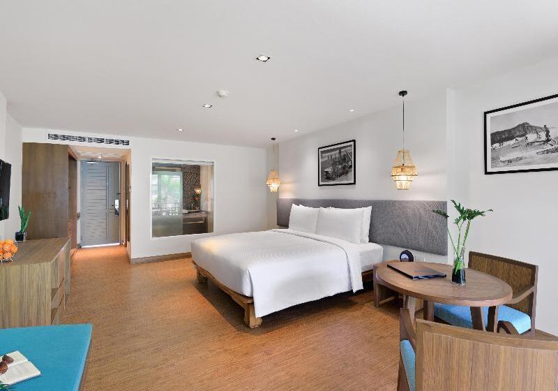 Номер Deluxe с Балконом, Outrigger Khao Lak Beach Resort   Sha Extra Plus