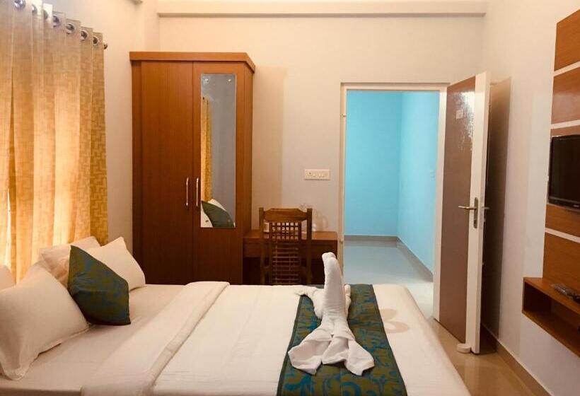 Апартаменты 2 Спальни, T Homes Thekkady