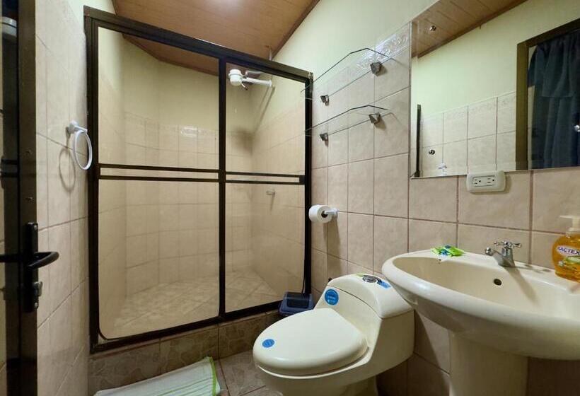 スタンダード４人部屋, Casa Quepos