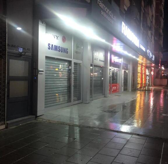 バルコニー付きスタンダードルーム, New Prishtina Luxury Rooms