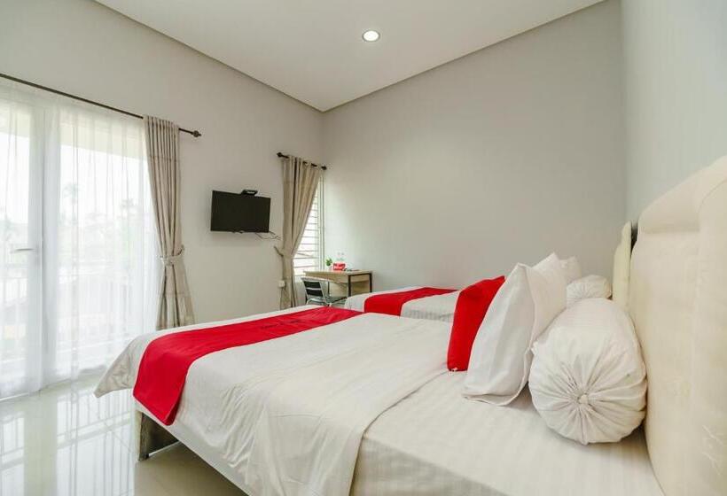 Номер Deluxe, Reddoorz @ Jalan Demang Lebar Raya Palembang