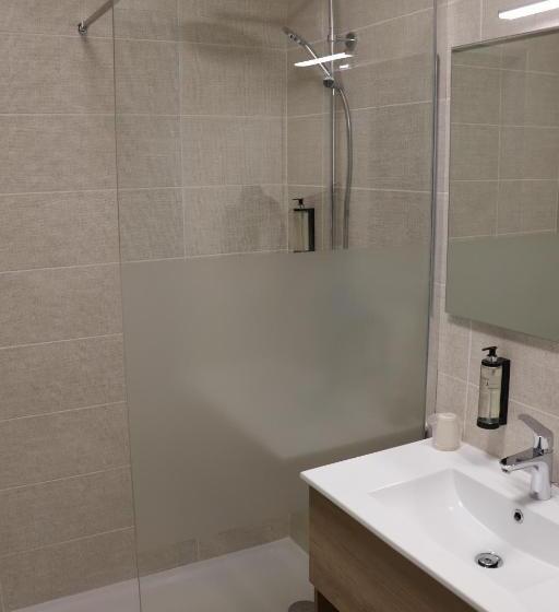 Номер Стандарт Двуспальная Кровать, Kyriad Bordeaux Nord Sainte Eulalie