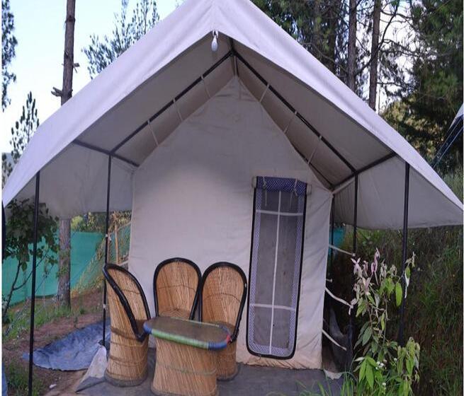 디럭스 룸, Himview Camp Mukteshwar