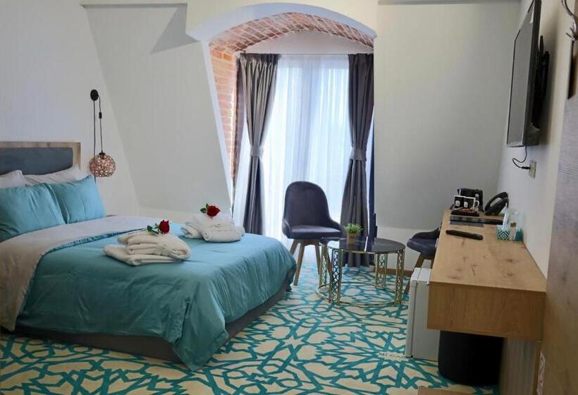 اتاق سوپریور با تخت بزرگ, Mi Casa