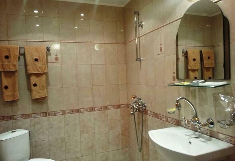 سوییت, Family Hotel Silvestar