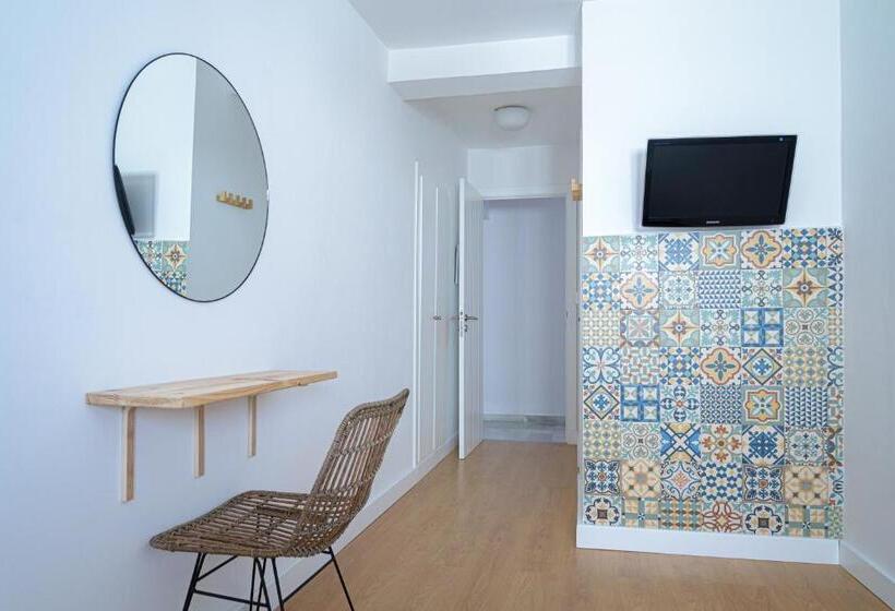 スタンダードルーム, Hostal La Calzada