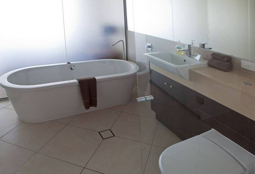 침실 4개 아파트, Vue Apartments Trinity Beach