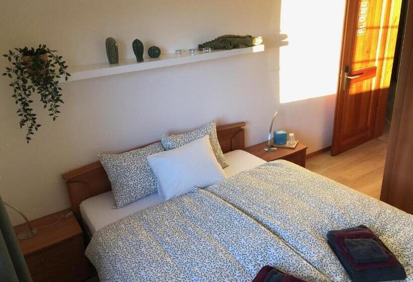 Апартаменты 3 Спальни, Auberge Les Rangs