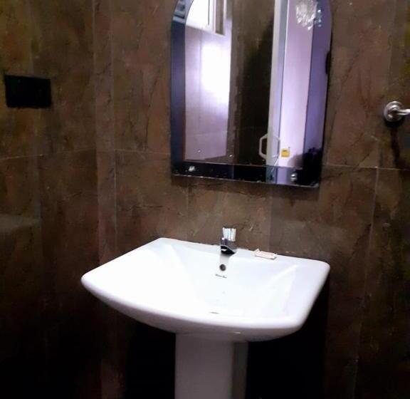 اتاق لوکس, Jasmine White House Restaurant & Spa