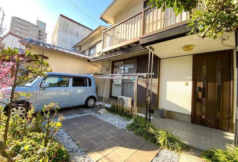 Люкс 2 Спальни, 浜町小院 Guest House